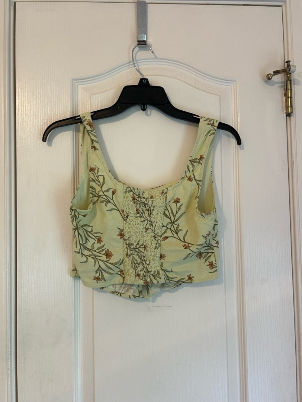 Light Green Floral Sleeveless Set with Button Bodice - Picture 3 of 7